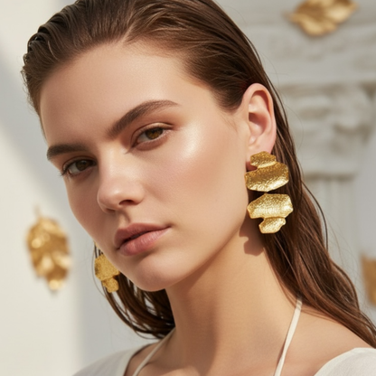 Boucles Aélia dorées texturées | CLAWME HOPE