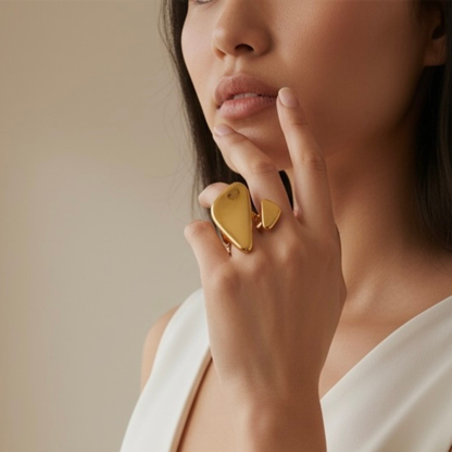 Bague Luma dorée géométrique ajustable | CLAWME HOPE