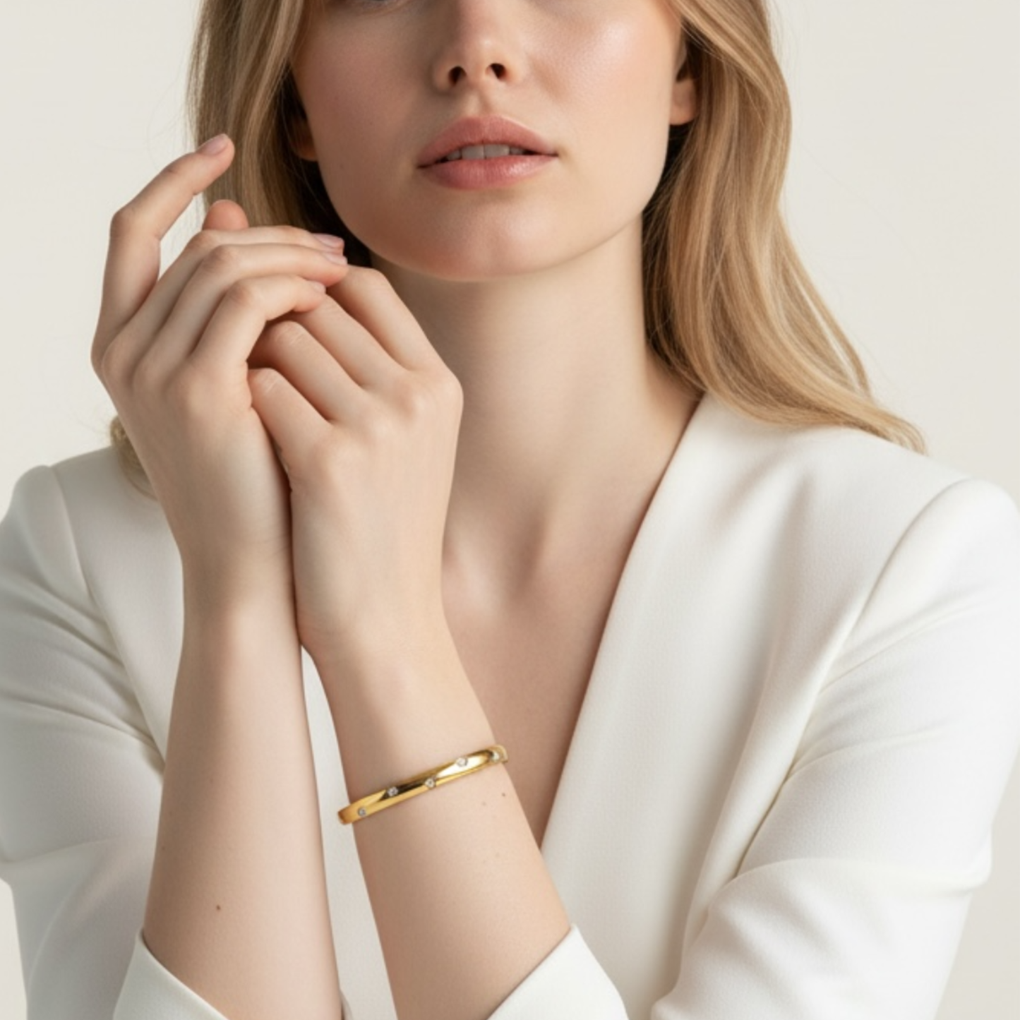 bracelet Jonc VAËL en Acier Inoxydable 316L – Waterproof, Plaqué Or 18K PVD & Zircons