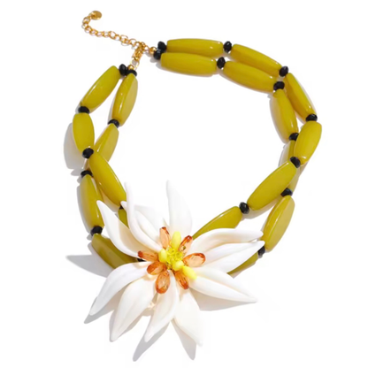 Collier Ras-de-Cou Fleur FLORÉLIA Fait Main – Perles Vert Olive, Acier Inoxydable Plaqué Or 18K PVD, Waterproof, Hypoallergénique
