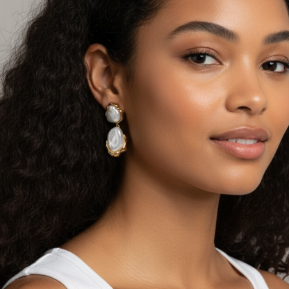Boucles d’Oreilles Perles Nacrées Dorées Femme – NACRÉA | CLAWME HOPE