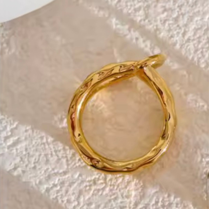 Bague Sculpturale Dorée Femme – ELARA | CLAWME HOPE